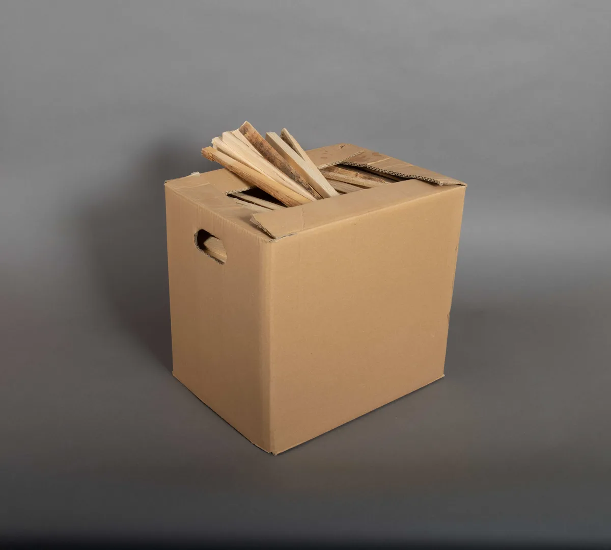 Anfeuerholz Karton 25 cm